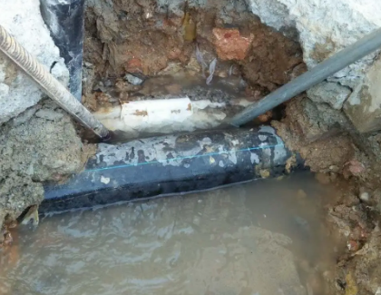黄石港测漏水之水管漏水